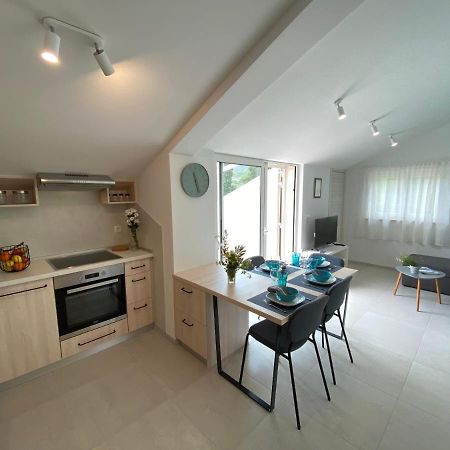 Apartment Vital Nerezine Buitenkant foto