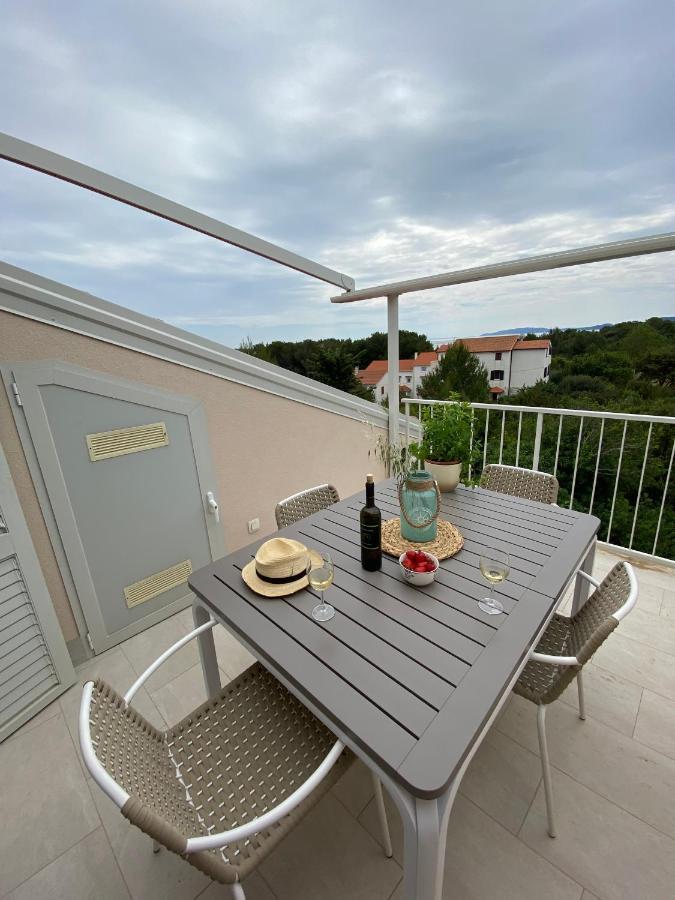 Apartment Vital Nerezine Buitenkant foto
