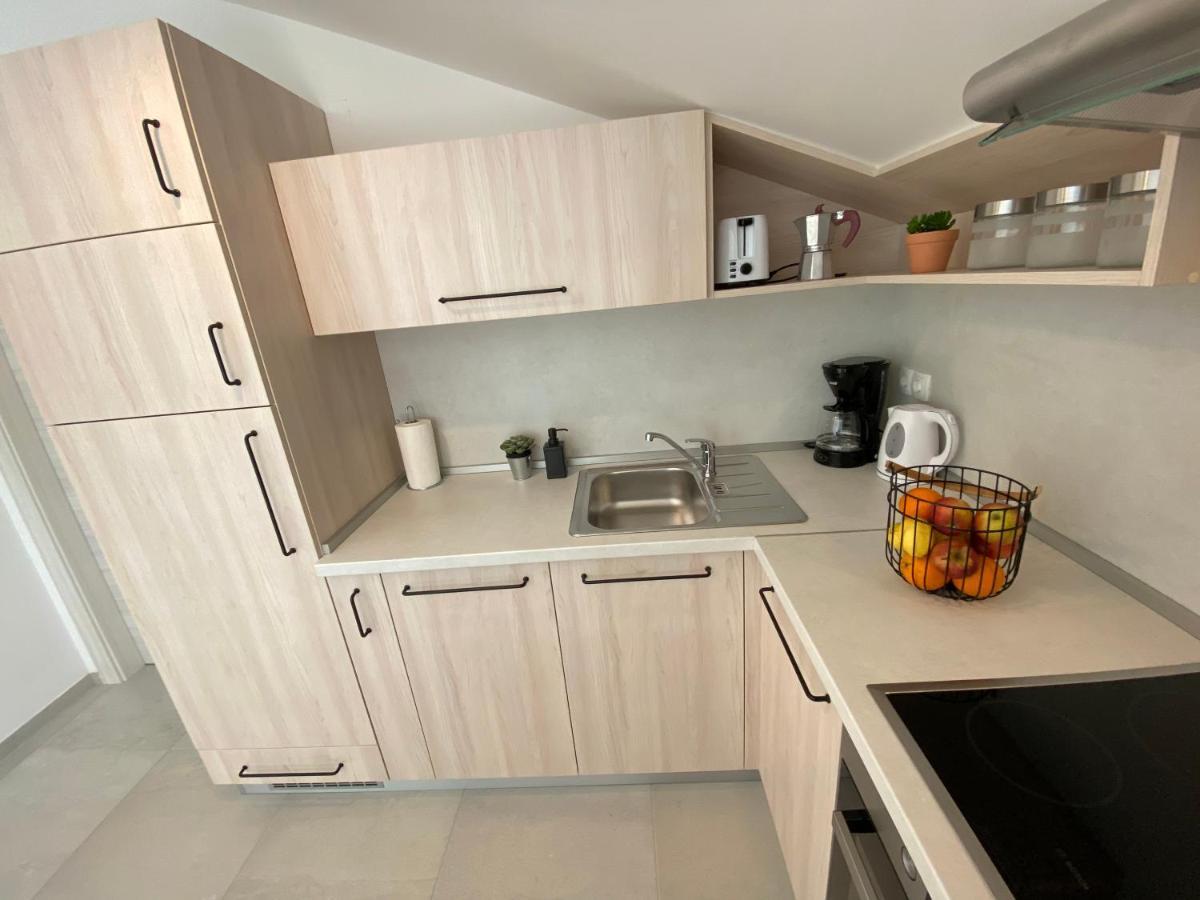 Apartment Vital Nerezine Buitenkant foto