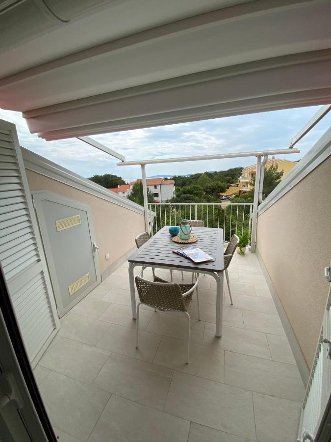 Apartment Vital Nerezine Buitenkant foto